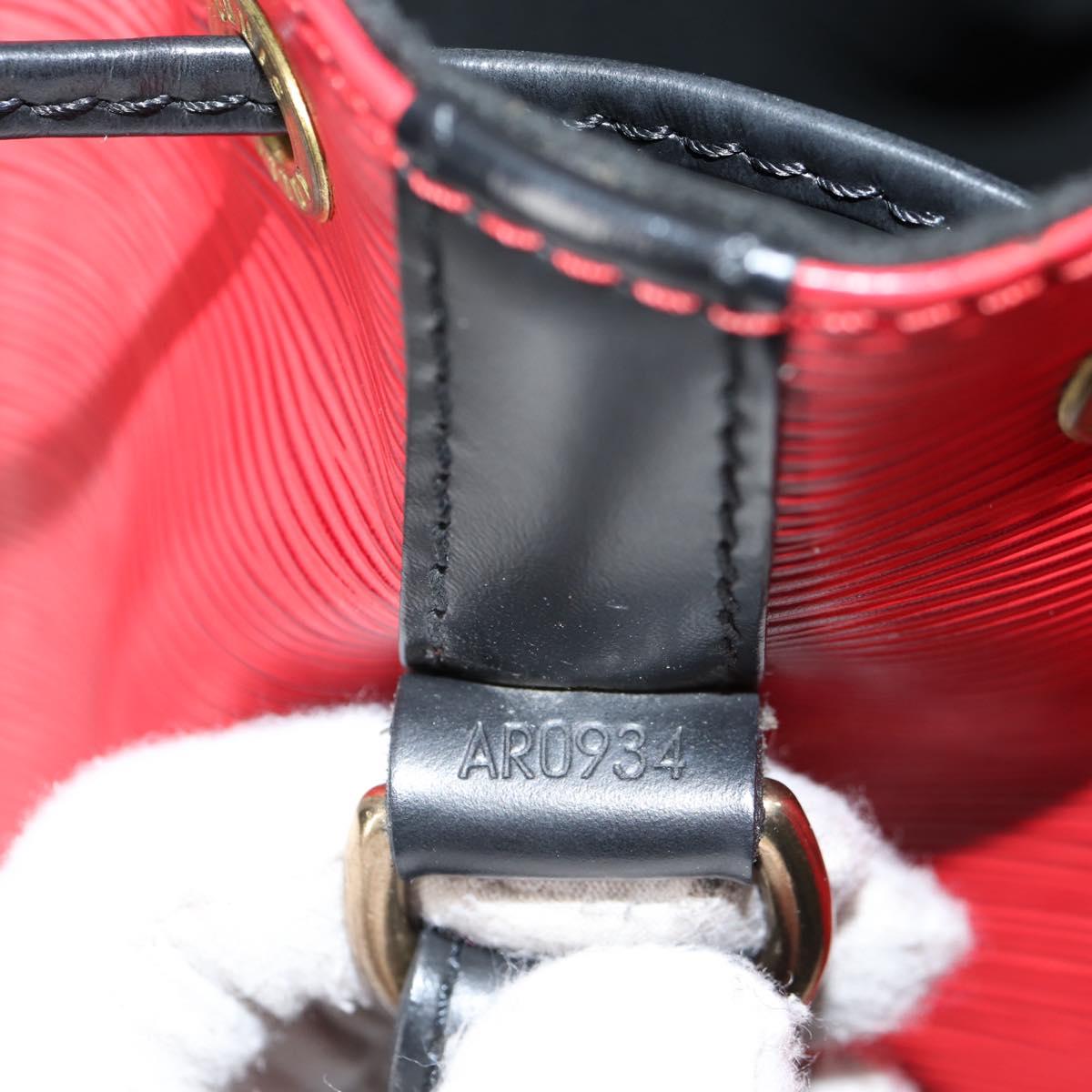 LOUIS VUITTON Epi Petit Noe Shoulder Bag Bicolor Black Red M44017 Auth 122033V