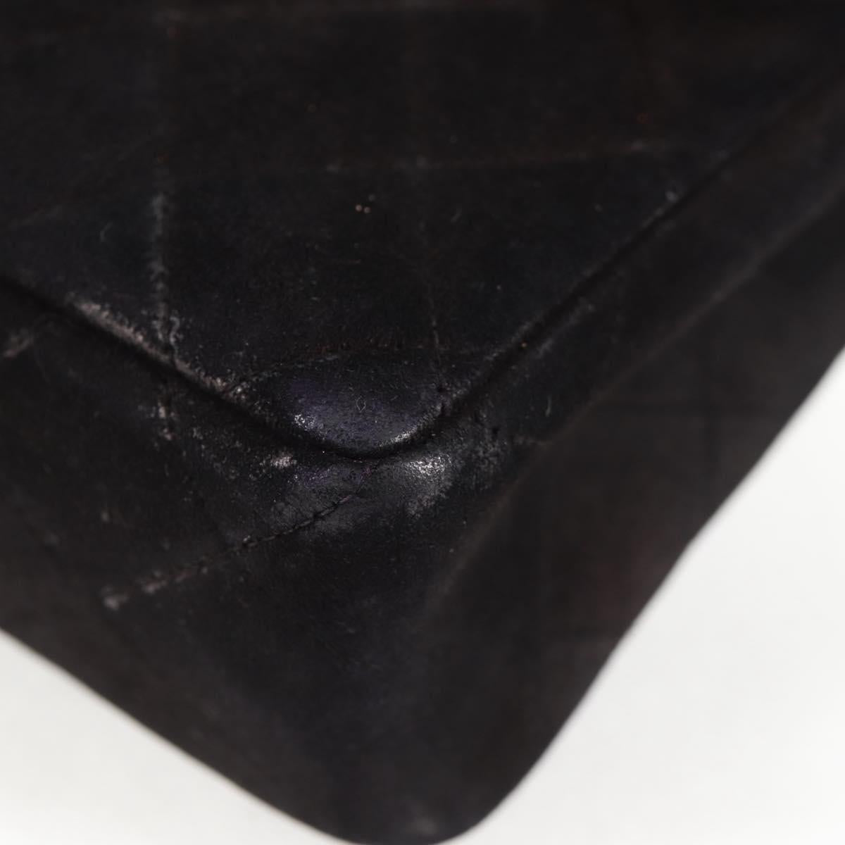 CHANEL Mini Matelasse 17 Single Flap Chain Bag Suede Purple Gold CC Auth 122356