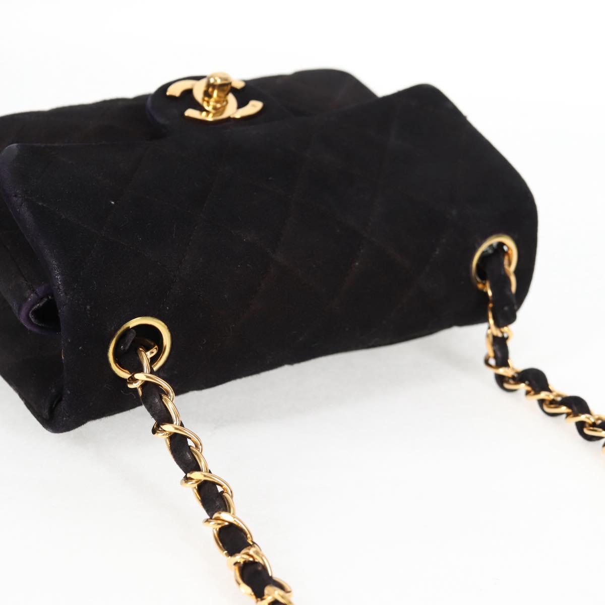 CHANEL Mini Matelasse 17 Single Flap Chain Bag Suede Purple Gold CC Auth 122356