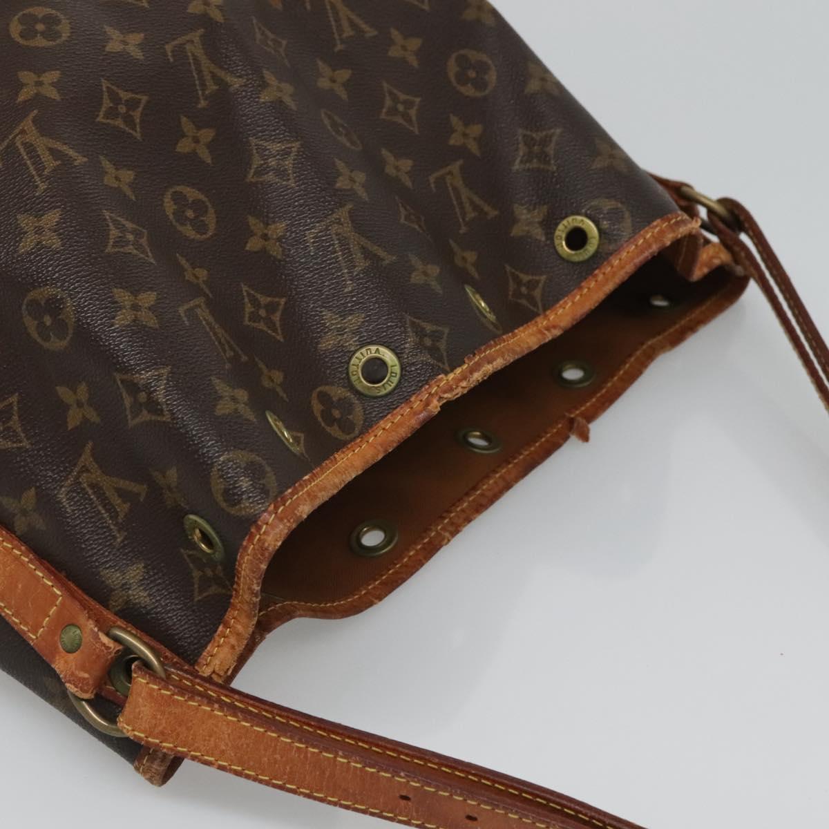 LOUIS VUITTON Monogram Noe Shoulder Bag M42224 LV Auth 122479