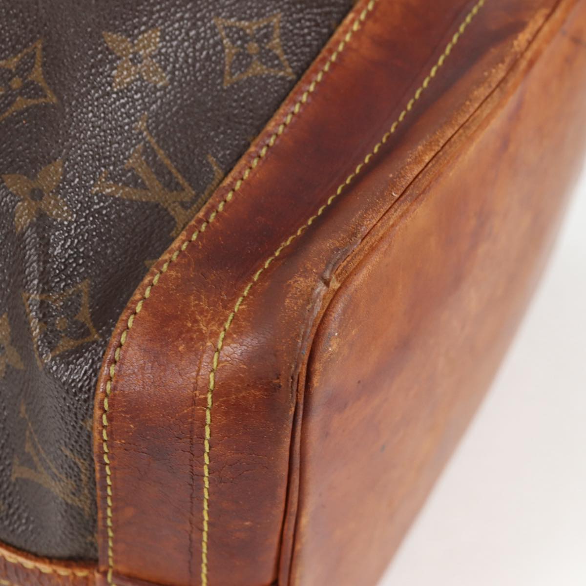 LOUIS VUITTON Monogram Noe Shoulder Bag M42224 LV Auth 122497