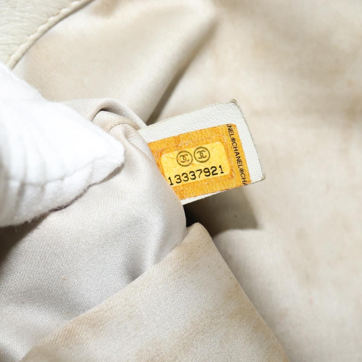 CHANEL Wild Stitch Shoulder Bag Leather Ivory Silver CC Auth 122688