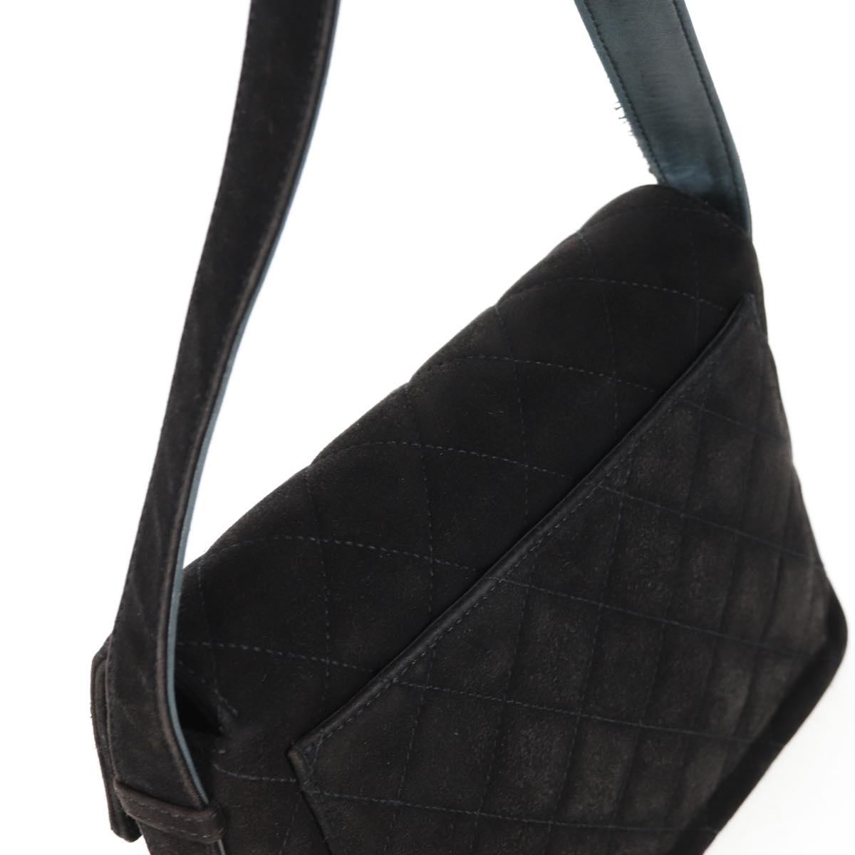 CHANEL Matelasse Shoulder Bag Suede Black Gold CC Auth 122942