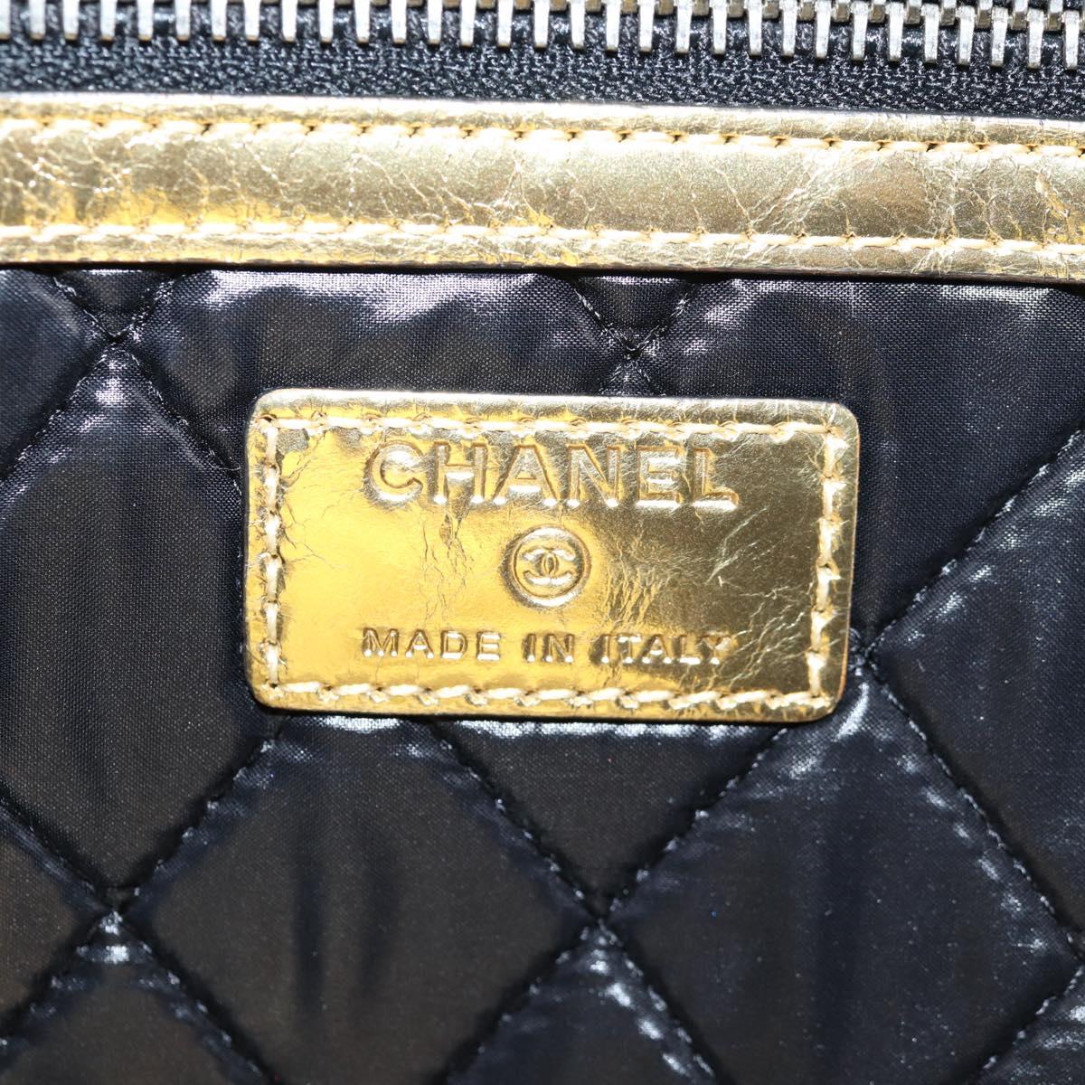 CHANEL Clutch Bag Leather Gold CC Auth 123083V
