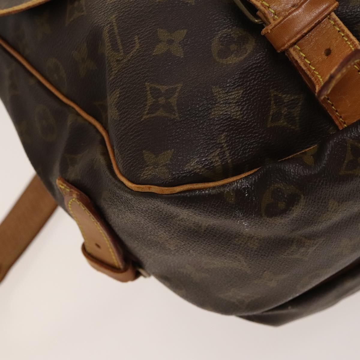 LOUIS VUITTON Monogram Saumur 43 Shoulder Bag M42252 LV Auth 123937