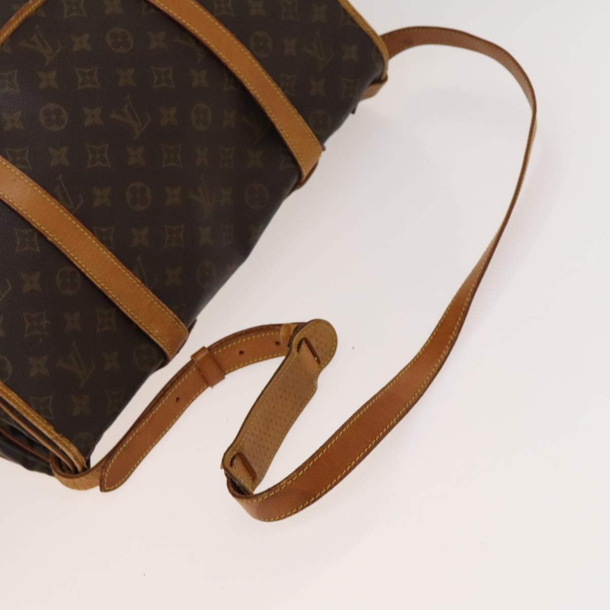 LOUIS VUITTON Monogram Saumur 43 Shoulder Bag M42252 LV Auth 123937