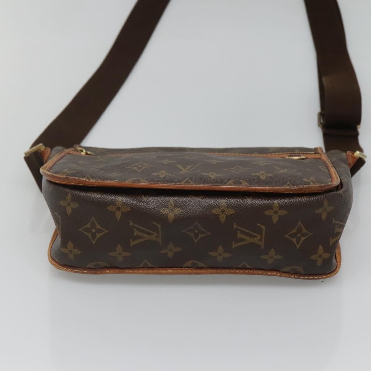 LOUIS VUITTON Monogram Messenger Bosphore PM Shoulder Bag M40106 LV Auth 124383