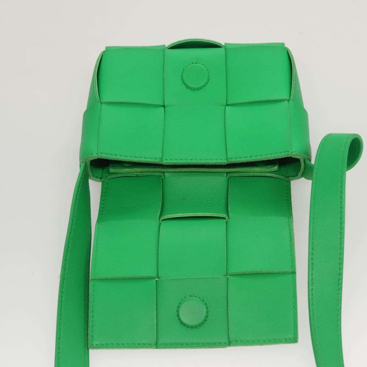BOTTEGA VENETA MAXI INTRECCIATO Shoulder Bag Leather Green Auth 124769