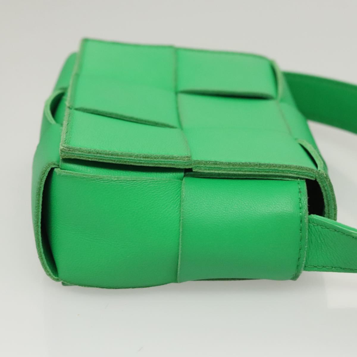 BOTTEGA VENETA MAXI INTRECCIATO Shoulder Bag Leather Green Auth 124769