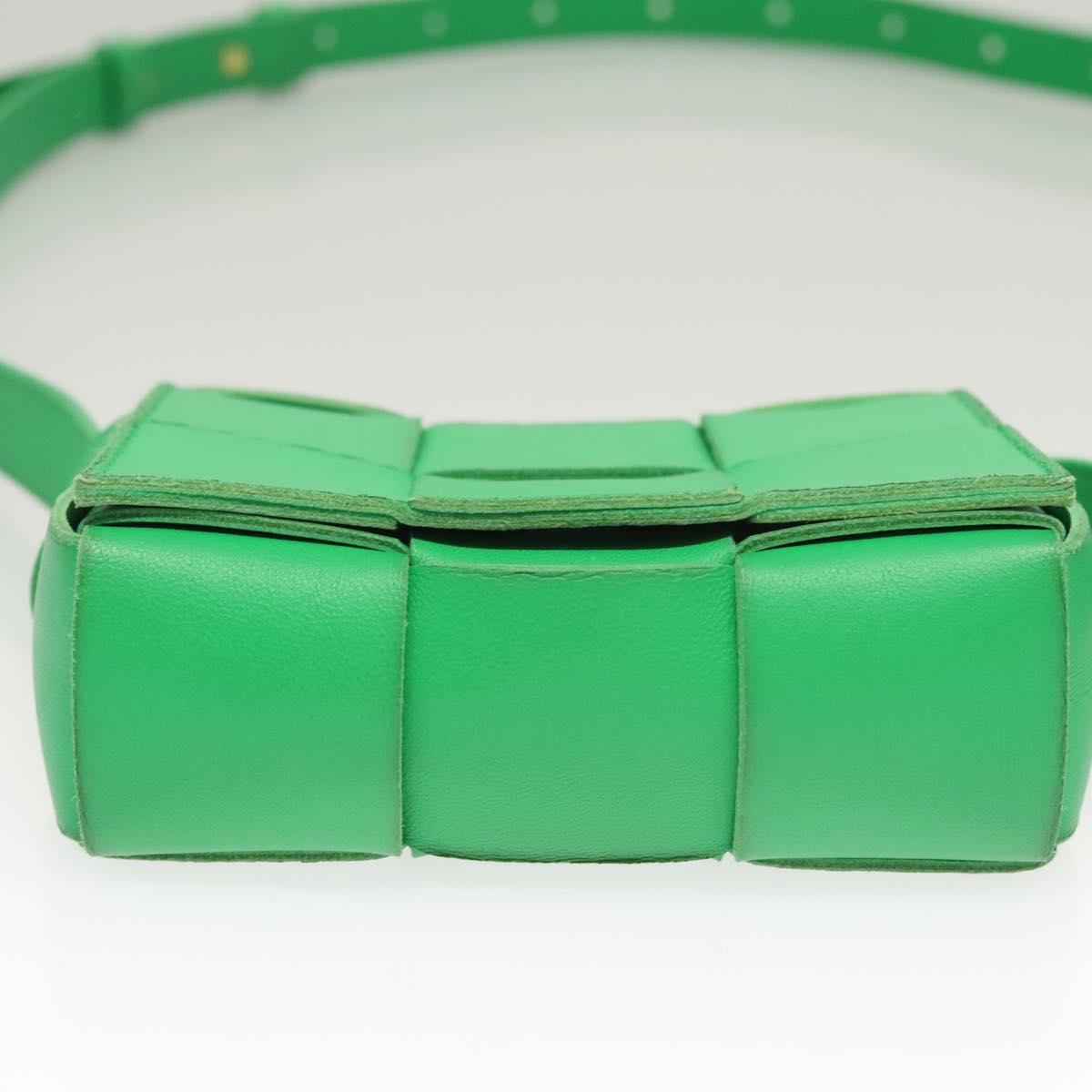 BOTTEGA VENETA MAXI INTRECCIATO Shoulder Bag Leather Green Auth 124769