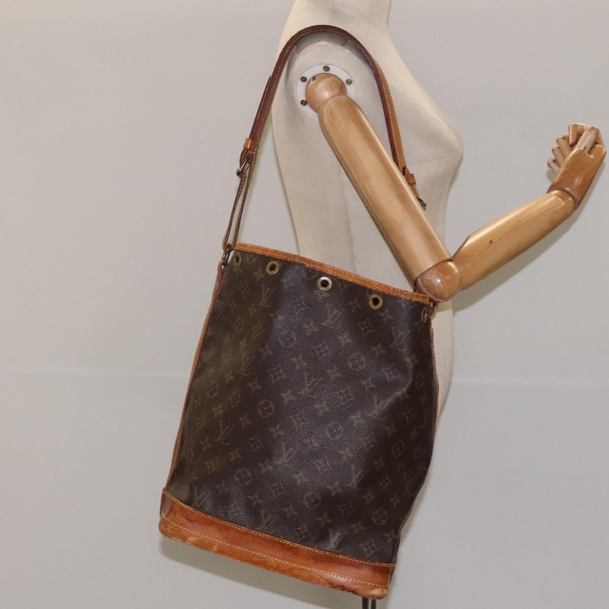 LOUIS VUITTON Monogram Noe Shoulder Bag M42224 LV Auth 125128