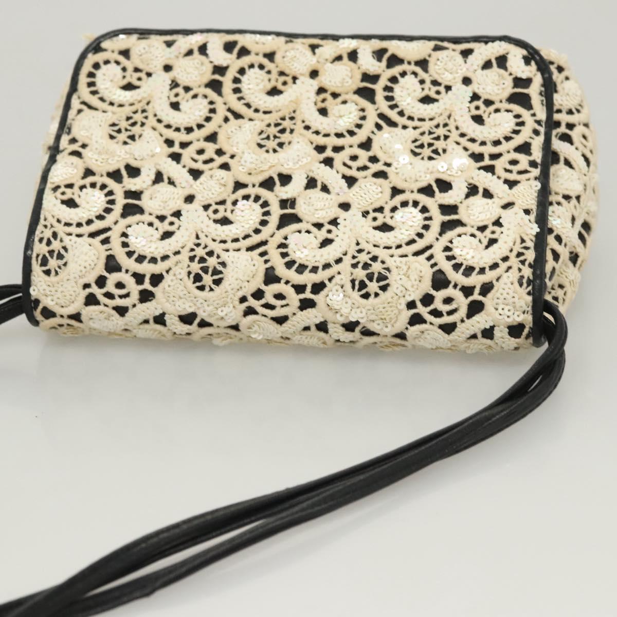 CHANEL Shoulder Bag Lamb Skin White CC Auth 125205