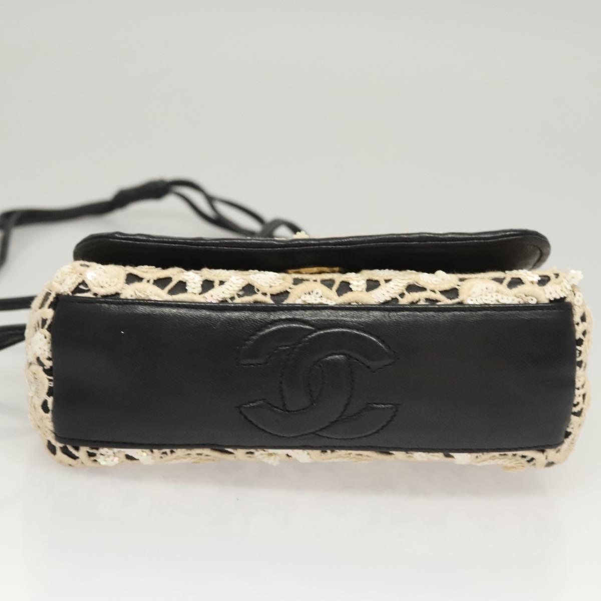 CHANEL Shoulder Bag Lamb Skin White CC Auth 125205