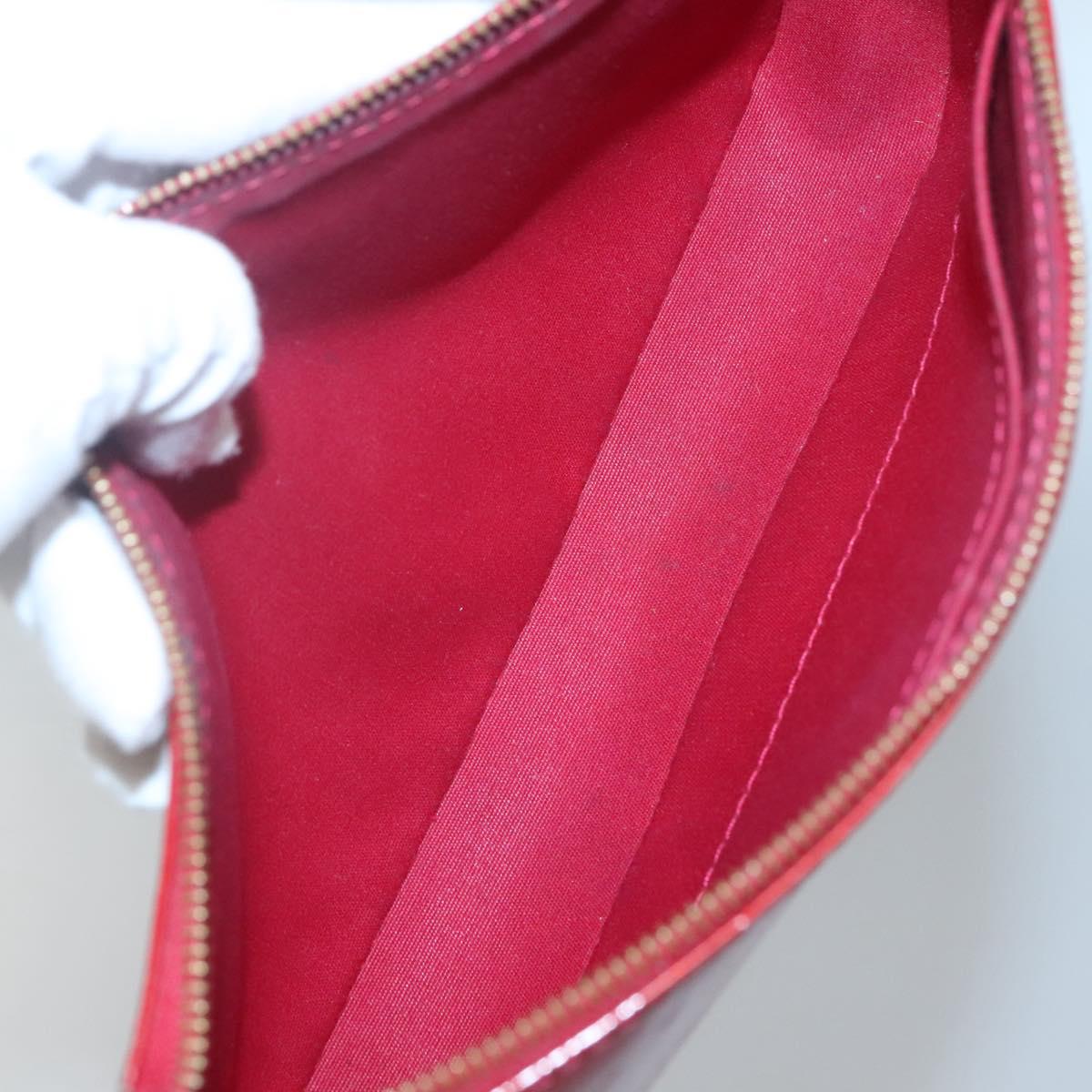 LOUIS VUITTON Vernis Pochette Accessoires Pouch Pomme D'amour M91577 Auth 125358