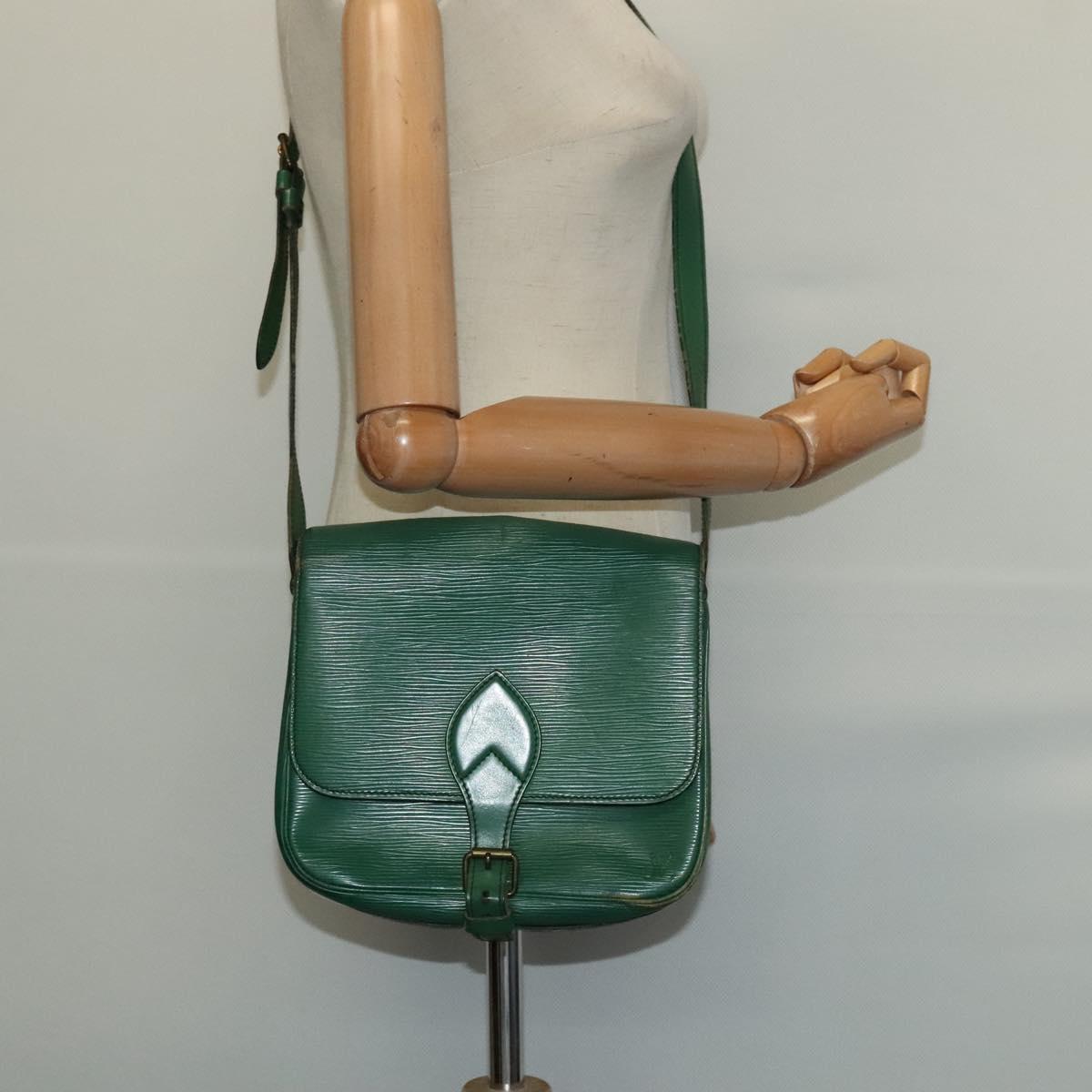 LOUIS VUITTON Epi Cartouchiere MM Shoulder Bag Green M52244 LV Auth 125397