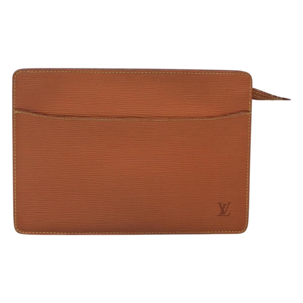 LOUIS VUITTON Epi Pochette Homme Clutch Bag Zipangu Gold M52528 LV Auth 126195