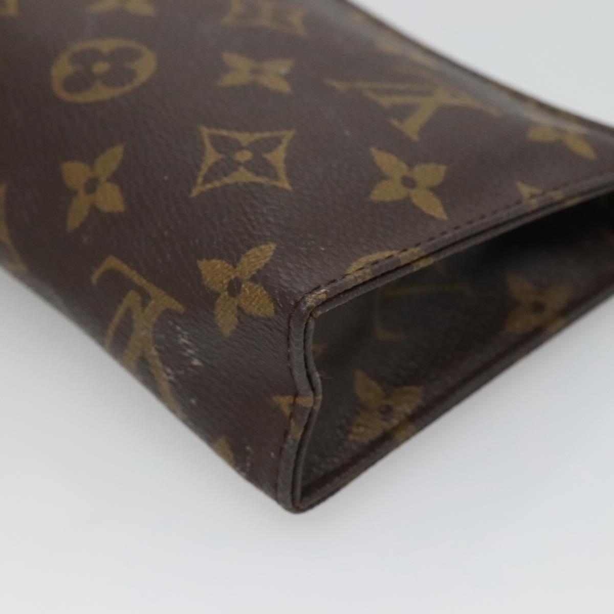 LOUIS VUITTON Monogram Poche Toilette 15 Pouch M47546 LV Auth 126311