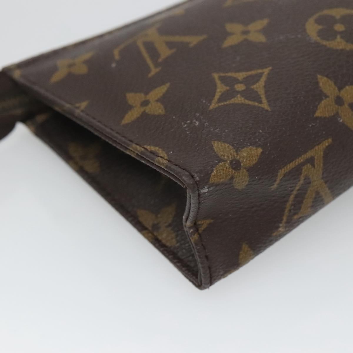 LOUIS VUITTON Monogram Poche Toilette 15 Pouch M47546 LV Auth 126311