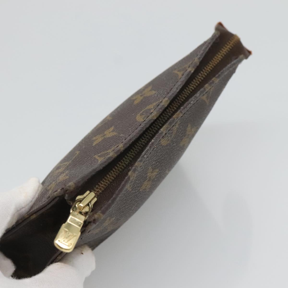 LOUIS VUITTON Monogram Poche Toilette 15 Pouch M47546 LV Auth 126311