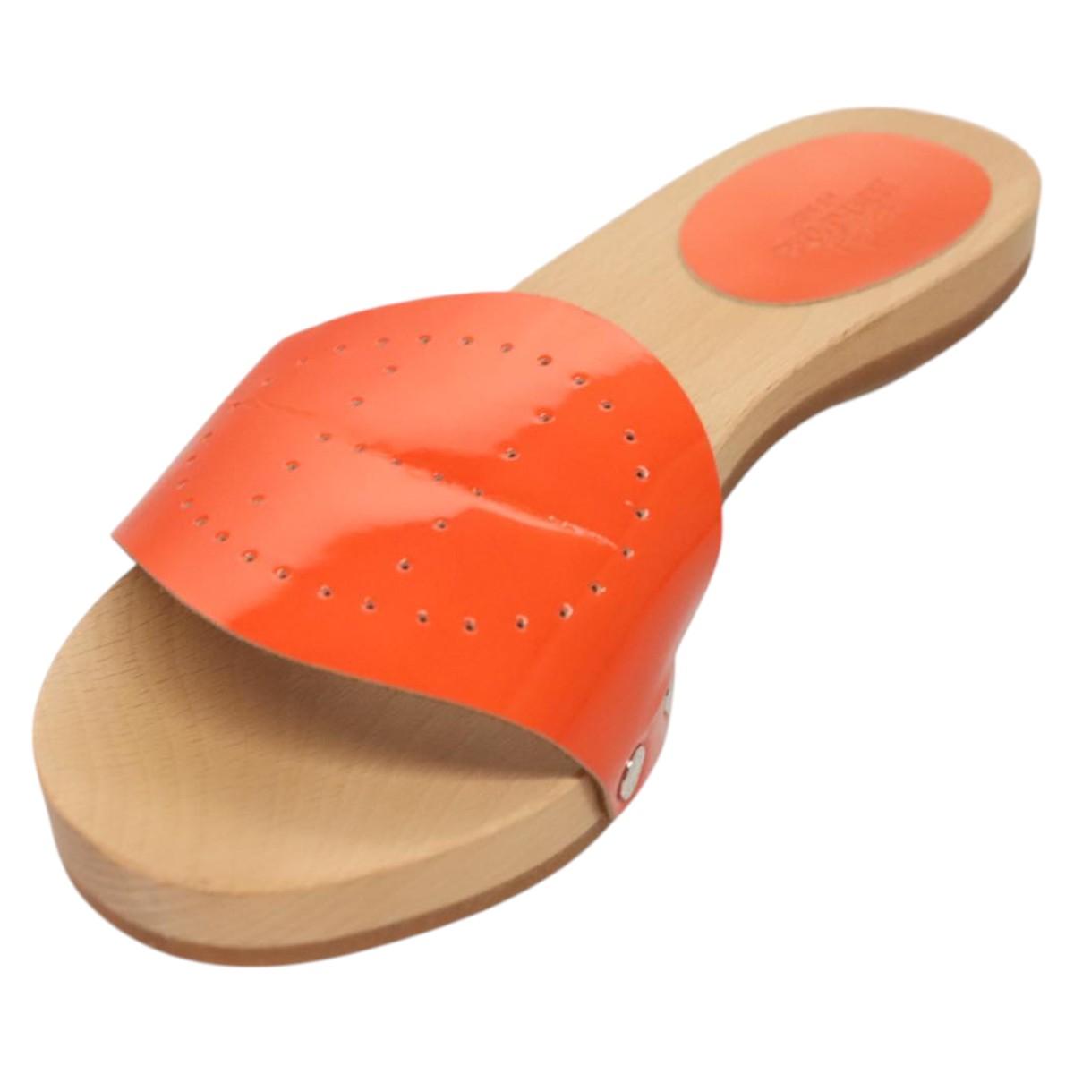 HERMES Sandals Patent leather Orange Auth 126351