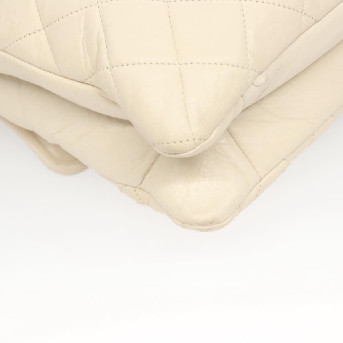 CHANEL Matelasse Shoulder Bag Lamb Skin White CC Auth 126364