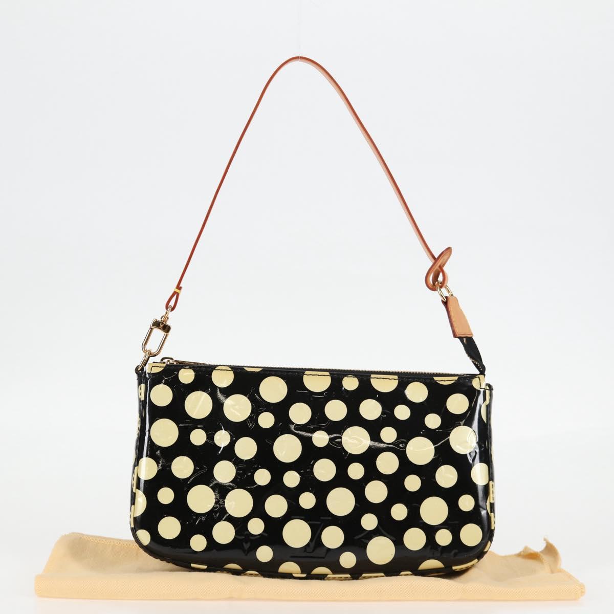 LOUIS VUITTON Vernis Yayoi Kusama Pochette Accessoires Black M91427 Auth 126419SAV