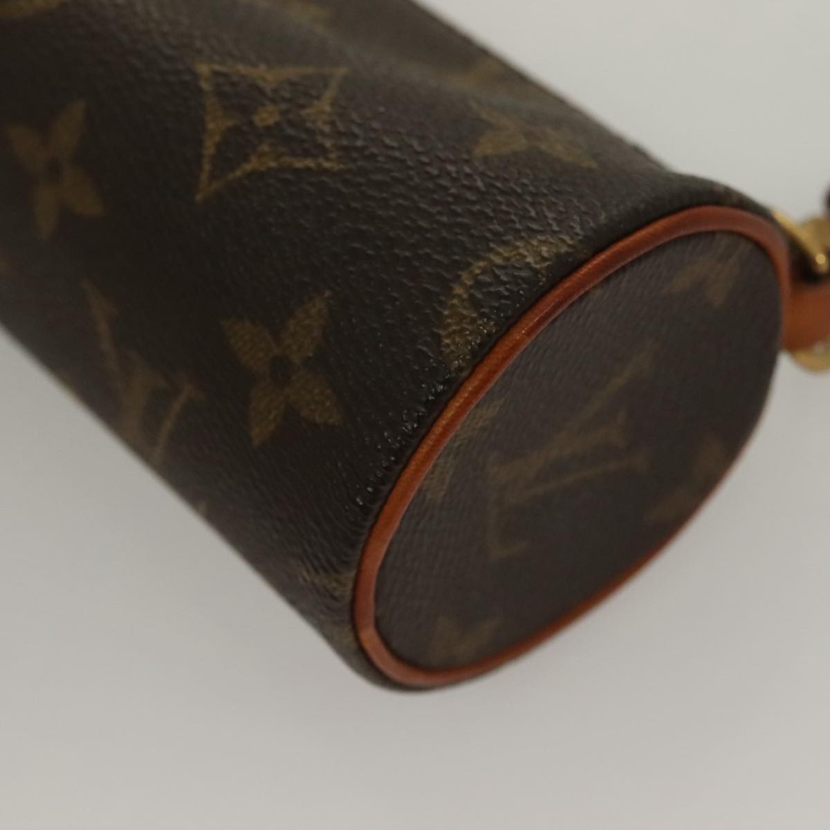 LOUIS VUITTON Monogram Papillon Pouch LV Auth 126470
