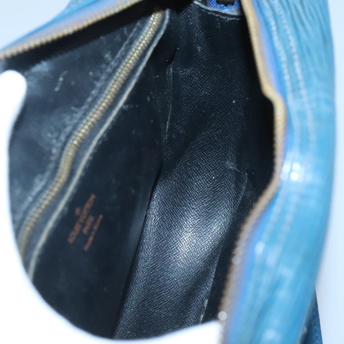 LOUIS VUITTON Epi June Feuille Shoulder Bag Blue M52155 LV Auth 126600