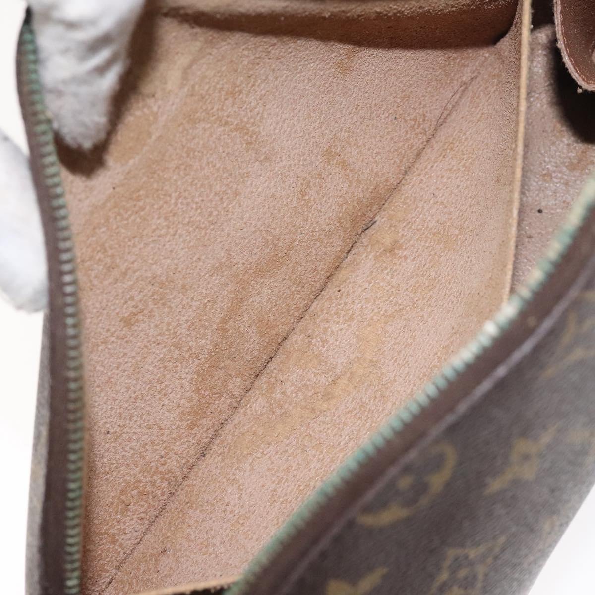 LOUIS VUITTON Monogram Trousse Demi Ronde Cosmetic Pouch M47520 LV Auth 127488