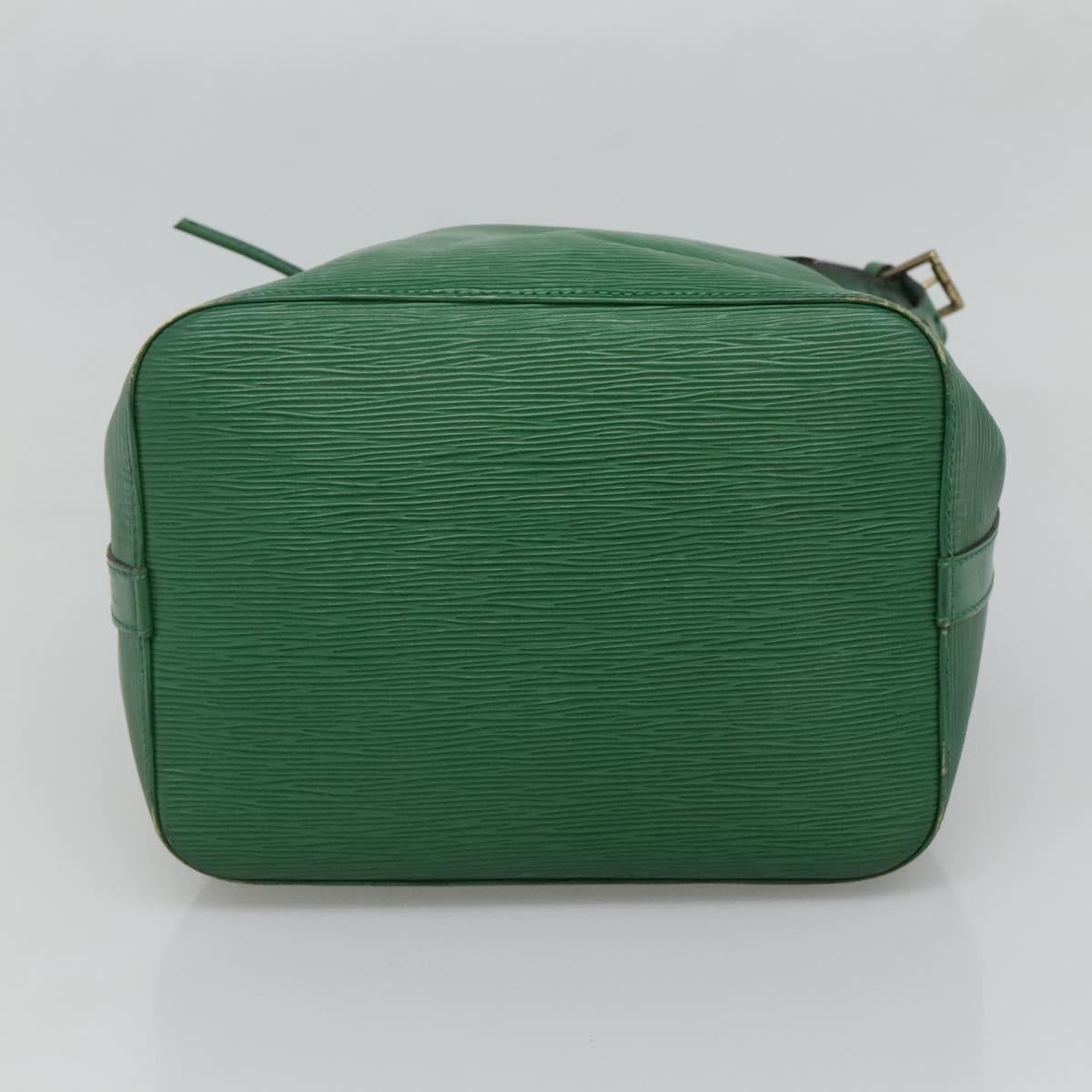 LOUIS VUITTON Epi Petit Noe Shoulder Bag Green M44104 LV Auth 127674