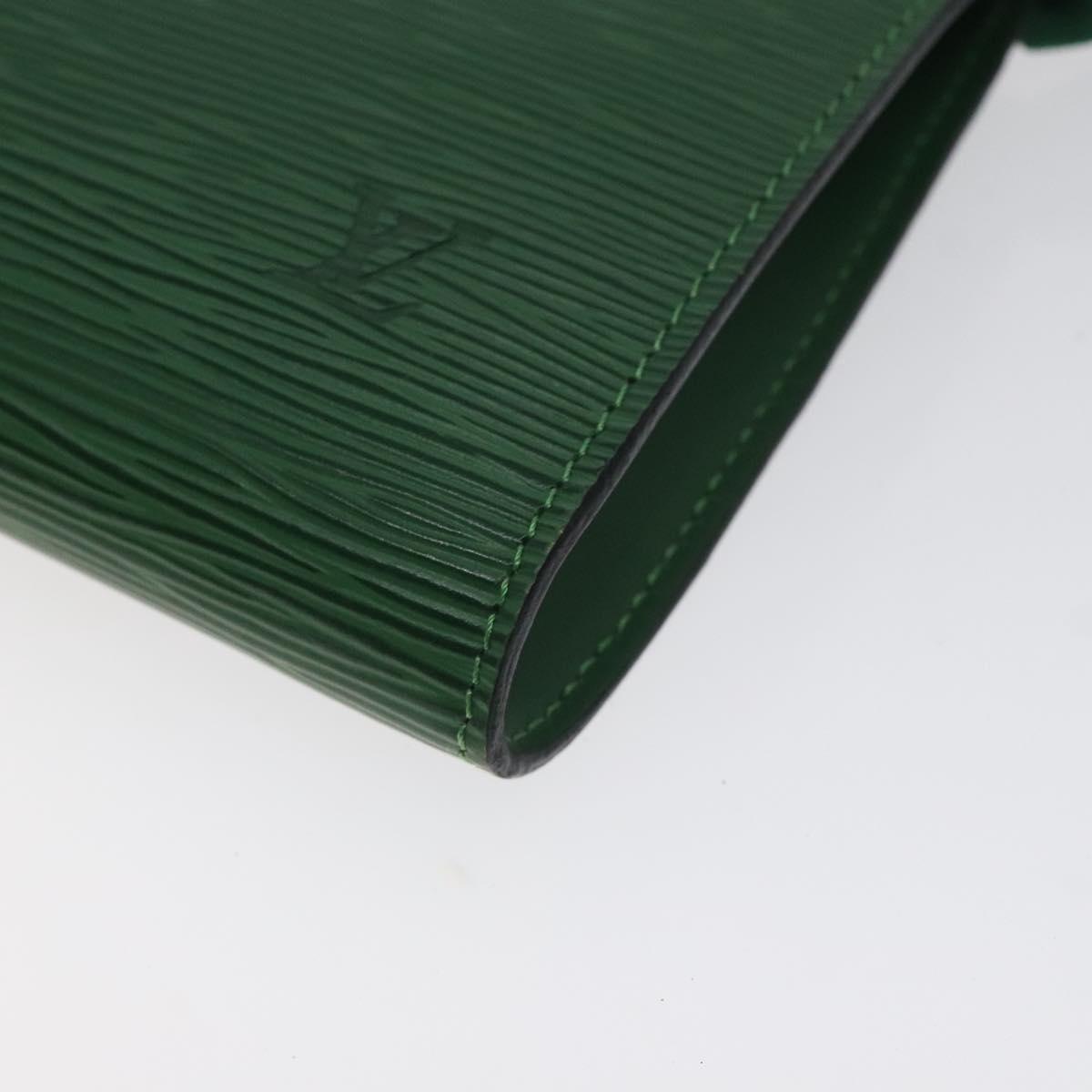 LOUIS VUITTON Epi Pochette Accessoires Pouch Green M52984 LV Auth 127700