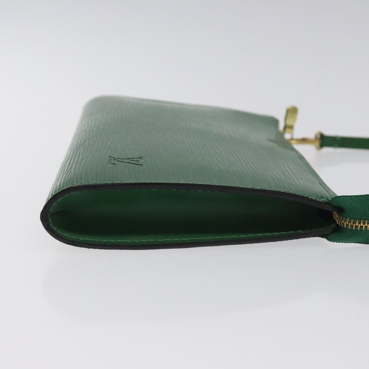 LOUIS VUITTON Epi Pochette Accessoires Pouch Green M52984 LV Auth 127700