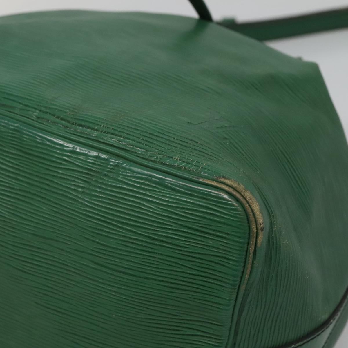 LOUIS VUITTON Epi Petit Noe Shoulder Bag Green M44104 LV Auth 127973