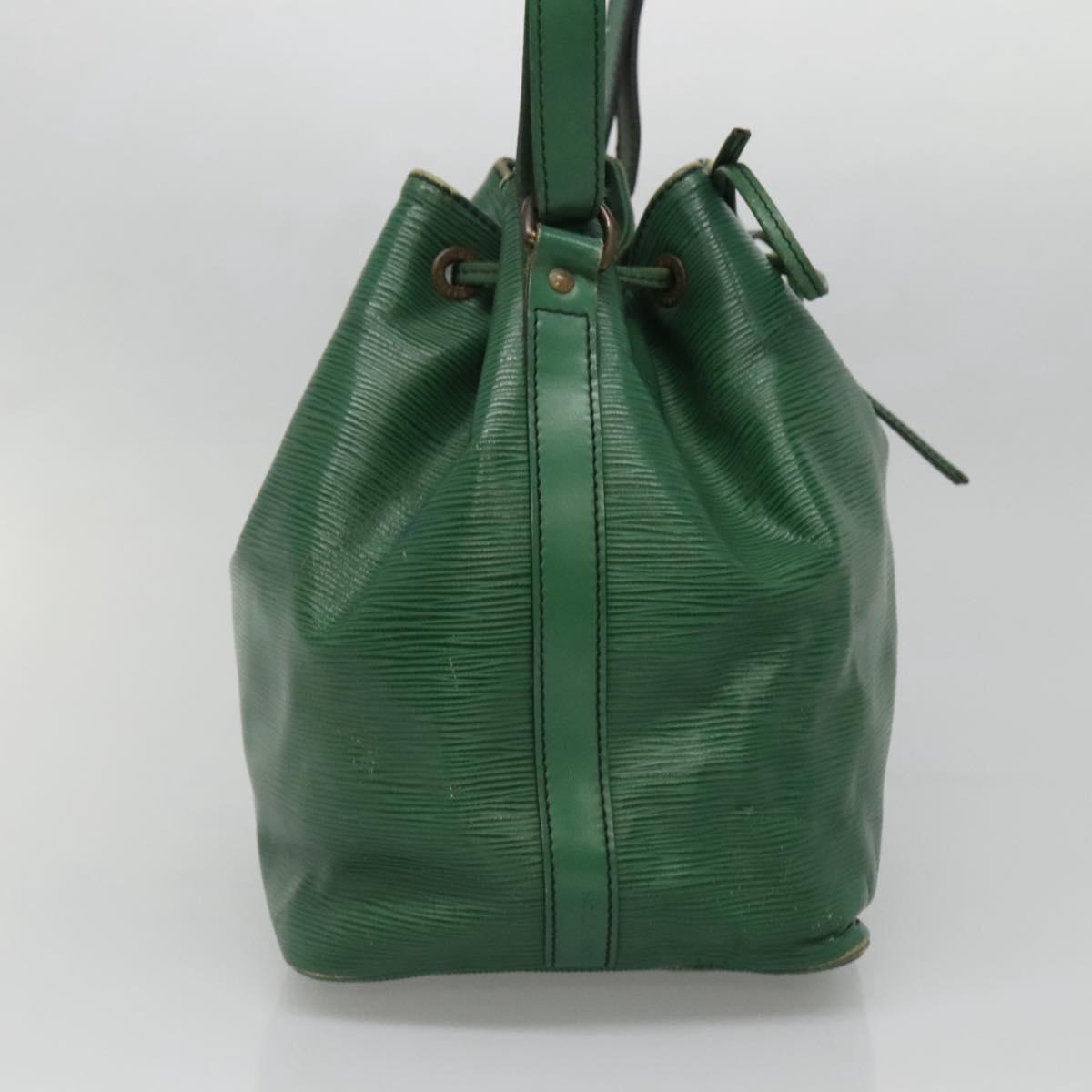LOUIS VUITTON Epi Petit Noe Shoulder Bag Green M44104 LV Auth 127973