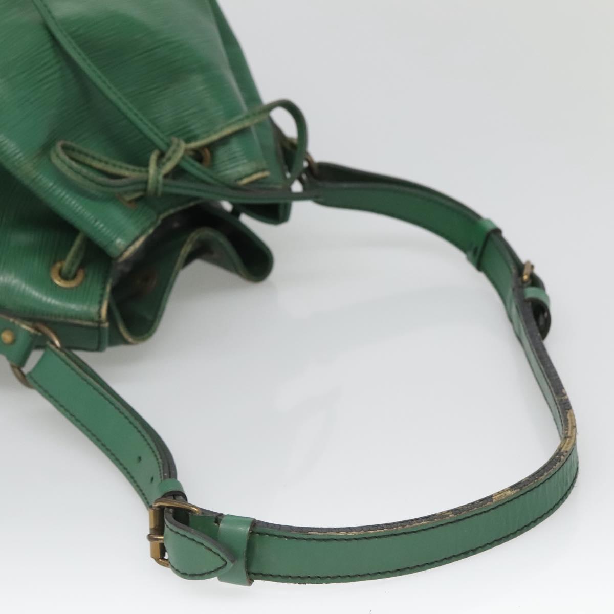 LOUIS VUITTON Epi Petit Noe Shoulder Bag Green M44104 LV Auth 127973