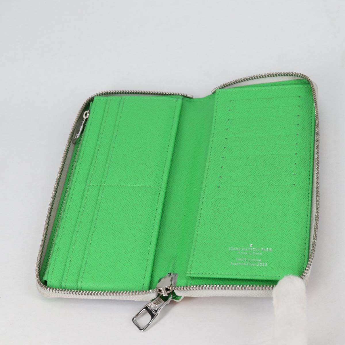 LOUIS VUITTON Monogram LV Portrait Zippy Wallet Vertical M82590 LV Auth 127987M