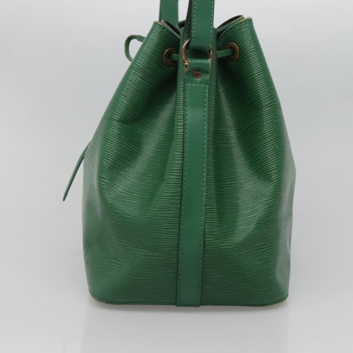 LOUIS VUITTON Epi Petit Noe Shoulder Bag Green M44104 LV Auth 128394