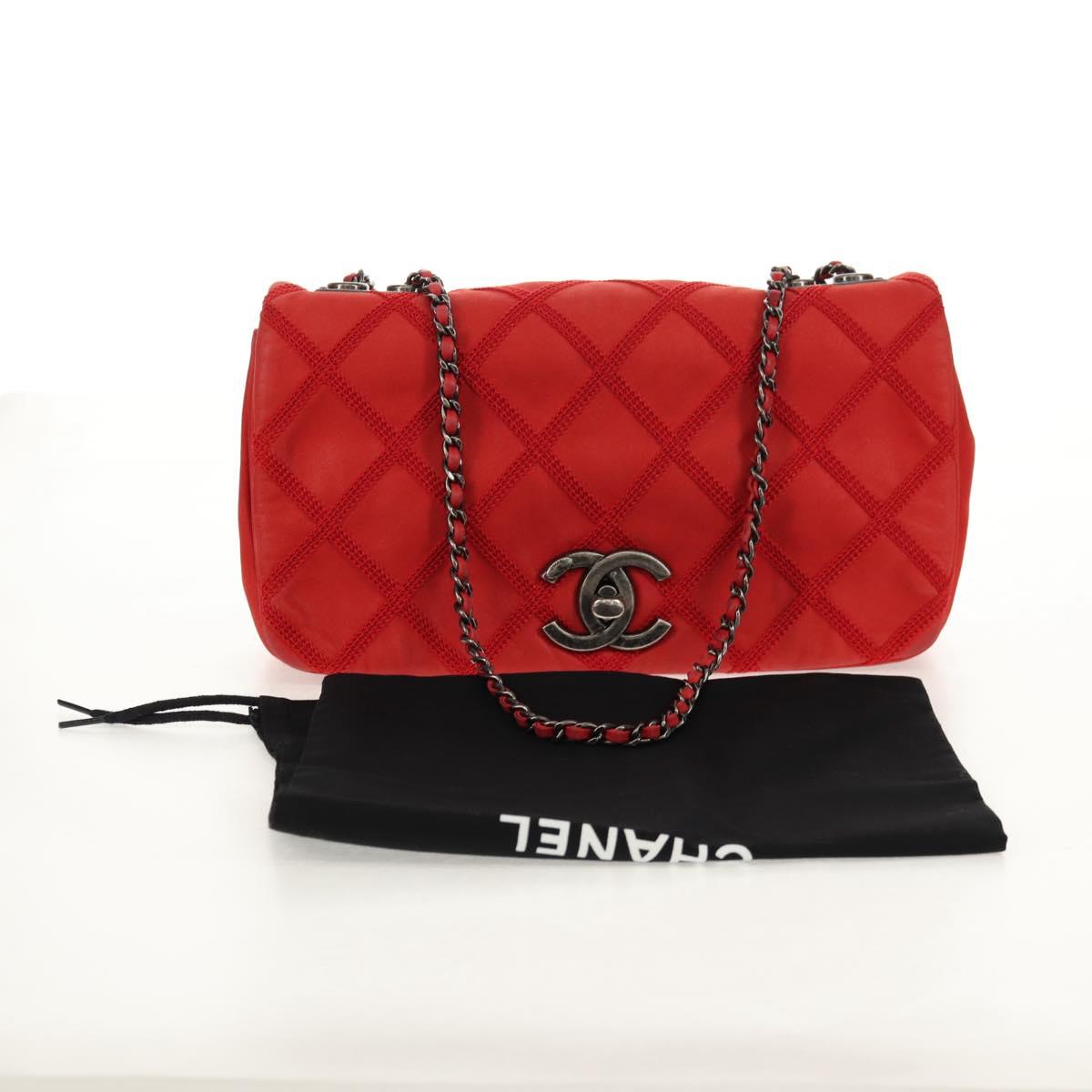 CHANEL Wild Stitch Chain Shoulder Bag Leather Red CC Auth 128522M