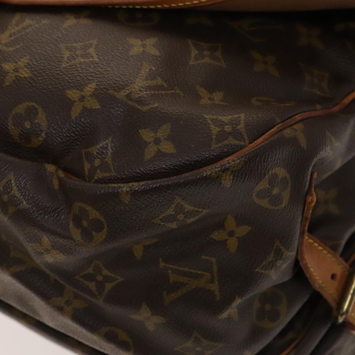 LOUIS VUITTON Monogram Saumur 35 Shoulder Bag M42254 LV Auth 128972