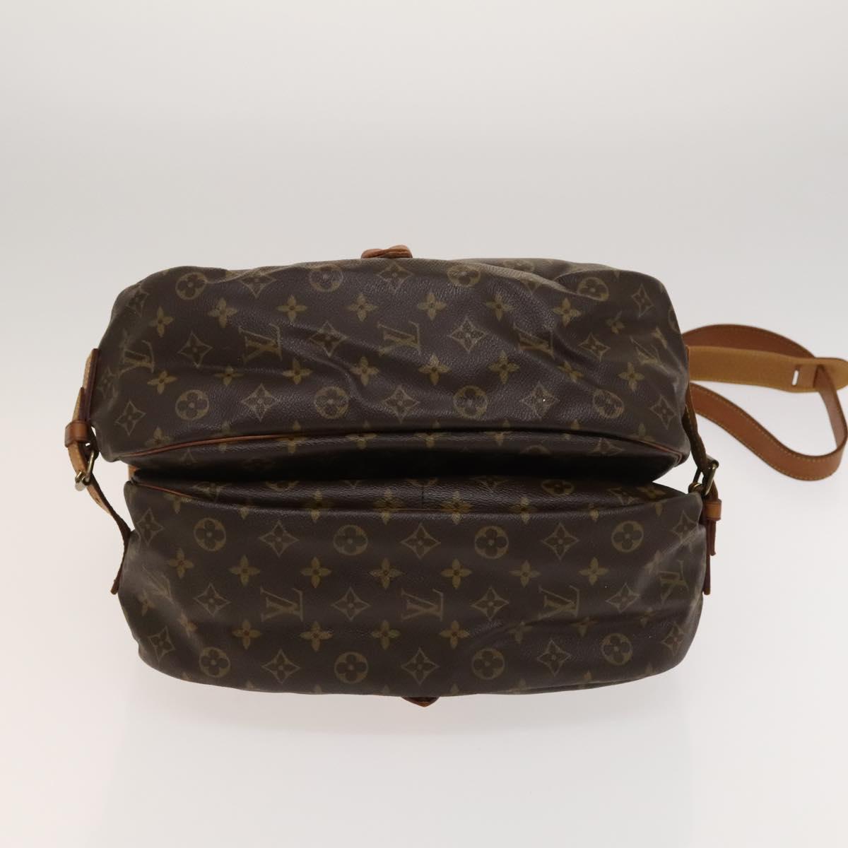 LOUIS VUITTON Monogram Saumur 35 Shoulder Bag M42254 LV Auth 128972