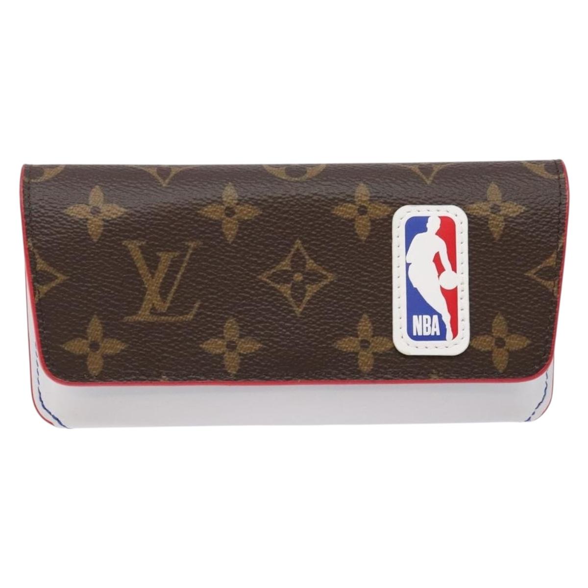 LOUIS VUITTON NBA Collaboration Etui Lunette Glasses Case GI0561 Auth 129751