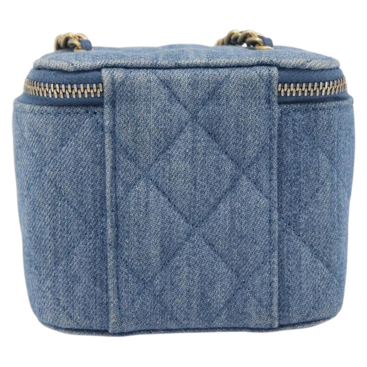 CHANEL Matelasse Chain Shoulder Pouch Bag Denim Blue Gold CC Auth 130041A
