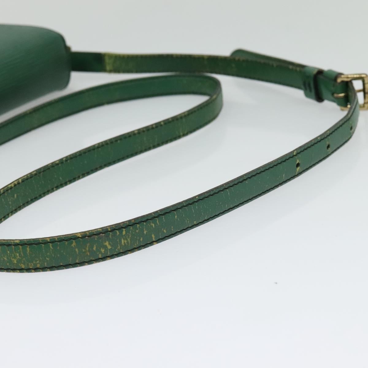 LOUIS VUITTON Epi Saint Cloud PM Shoulder Bag Green M52214 LV Auth 130202