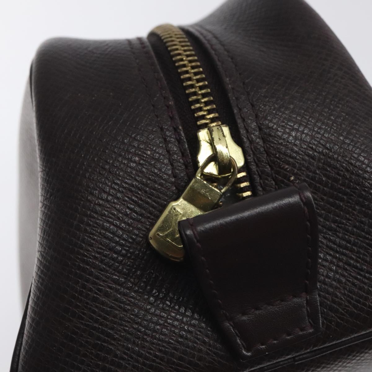 LOUIS VUITTON Taiga Trousse Toilette PM Clutch Bag Acajou M30226 LV Auth 130575