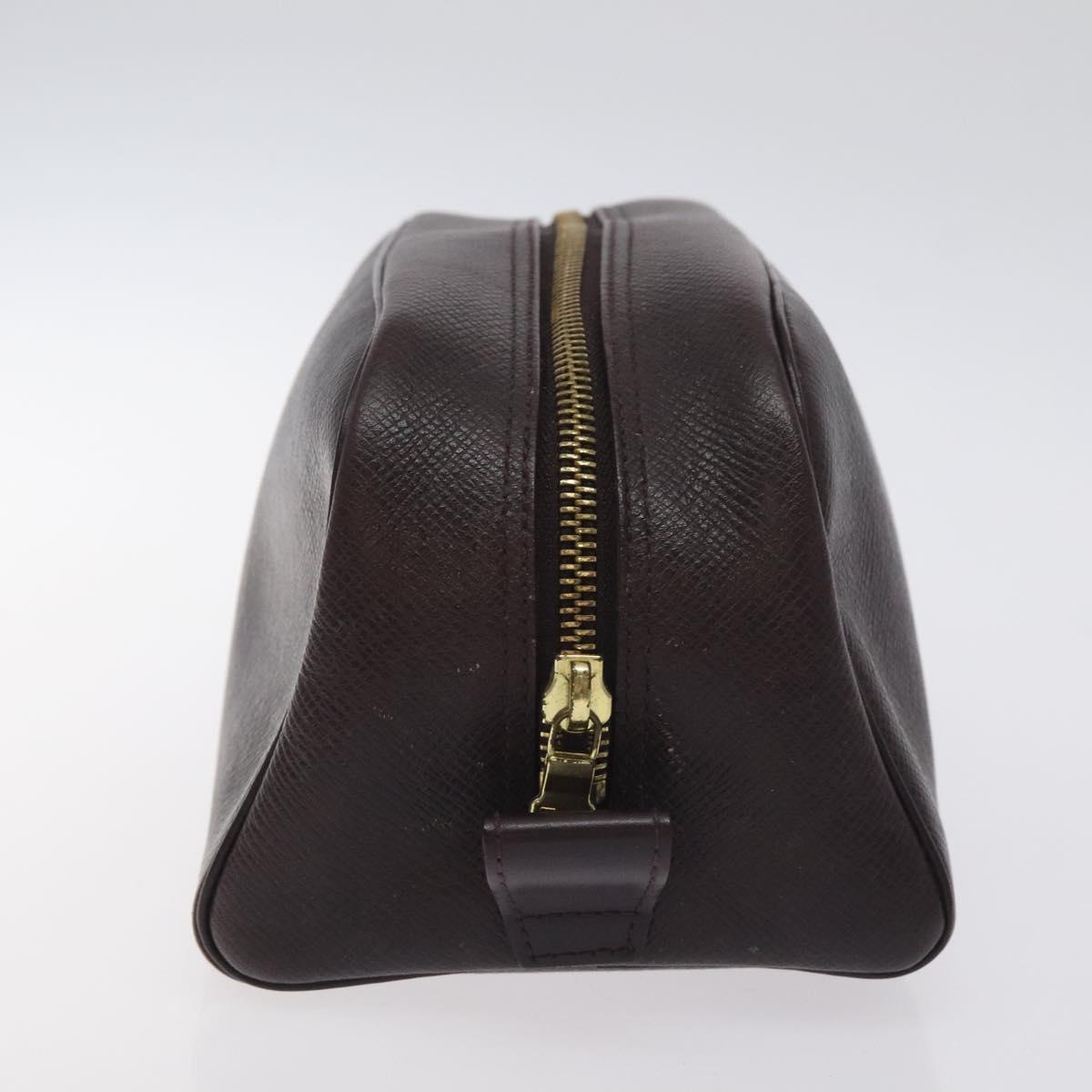 LOUIS VUITTON Taiga Trousse Toilette PM Clutch Bag Acajou M30226 LV Auth 130575