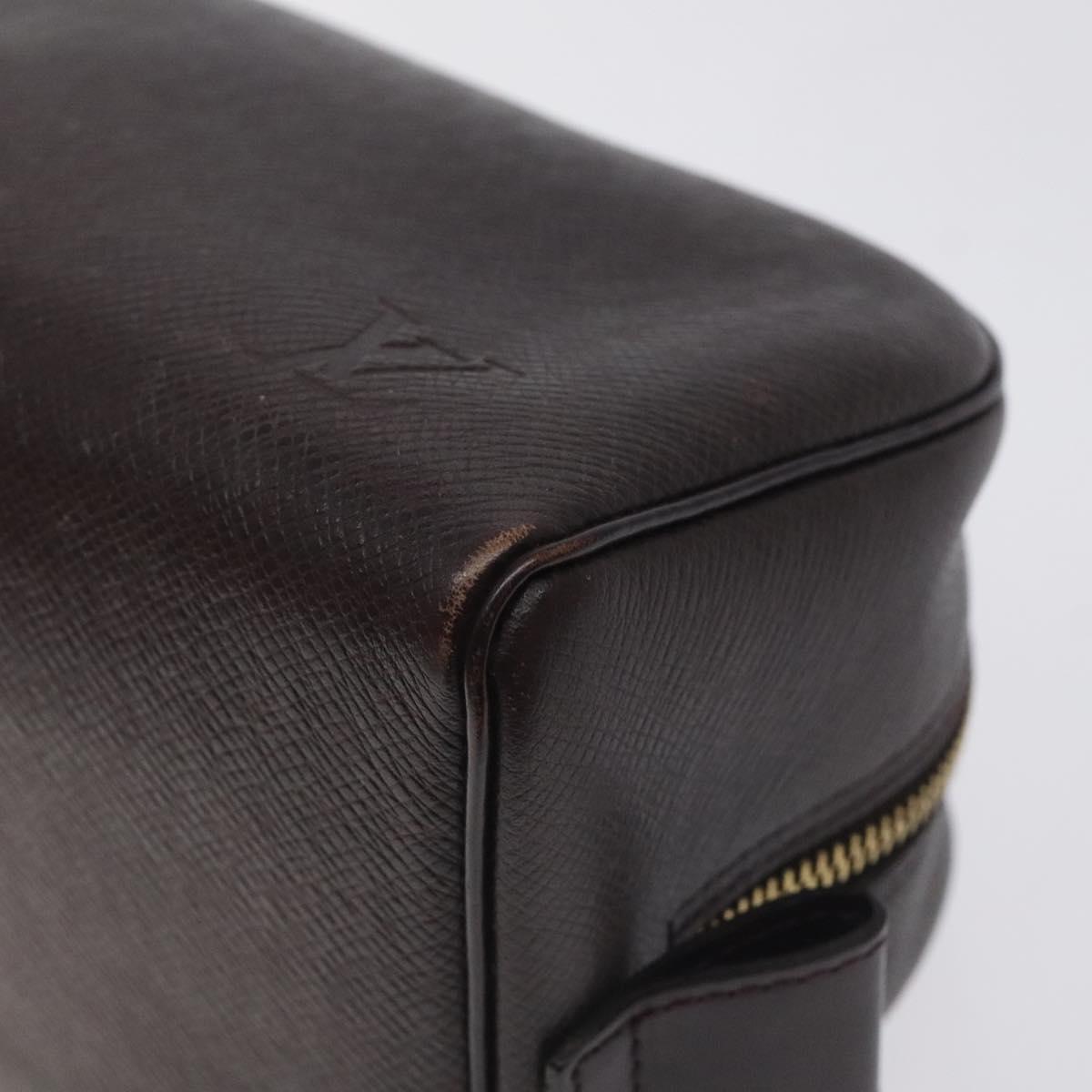 LOUIS VUITTON Taiga Trousse Toilette PM Clutch Bag Acajou M30226 LV Auth 130575