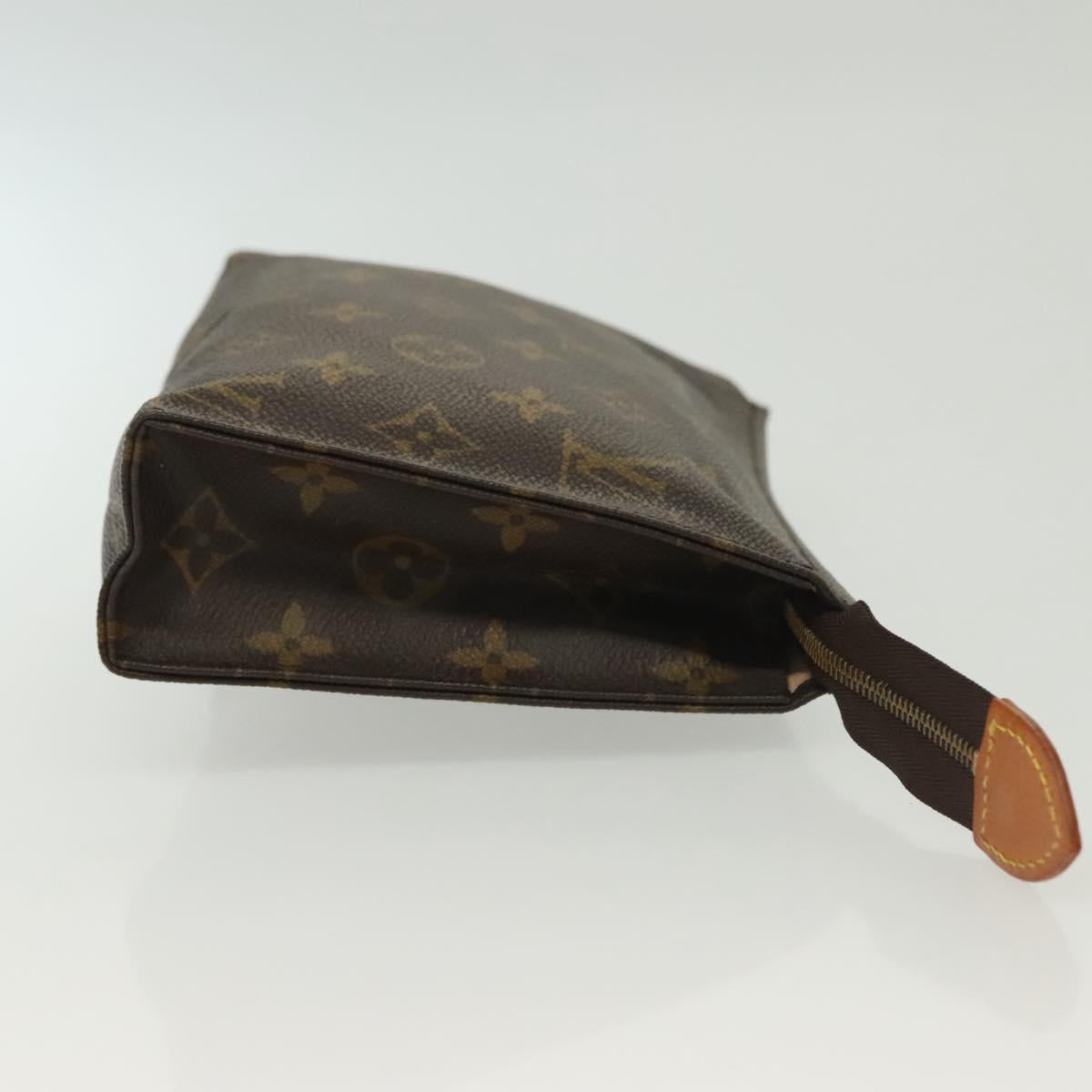 LOUIS VUITTON Monogram Poche Toilette 19 Pouch M47544 LV Auth 130709