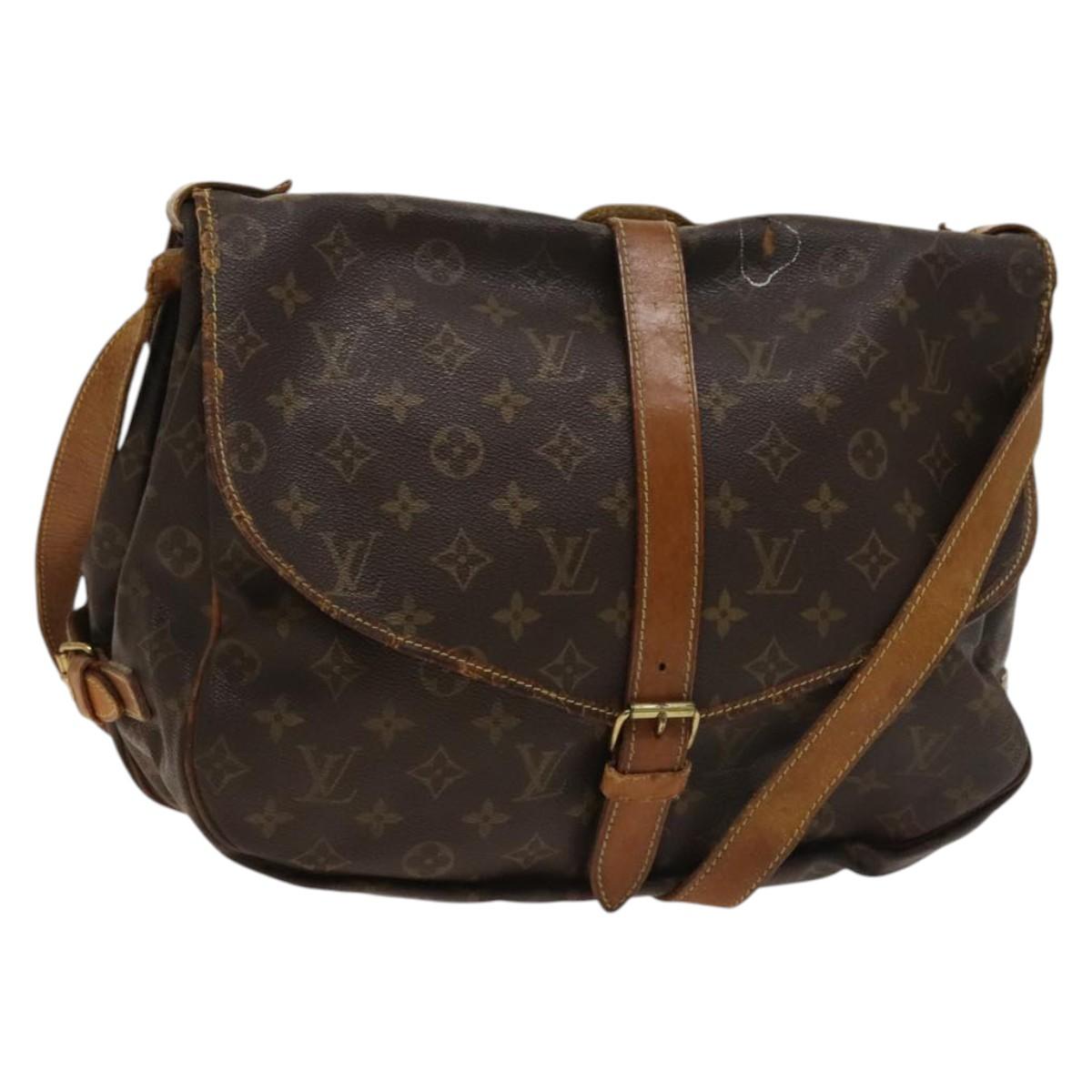 LOUIS VUITTON Monogram Saumur 30 Shoulder Bag M42256 LV Auth 131254