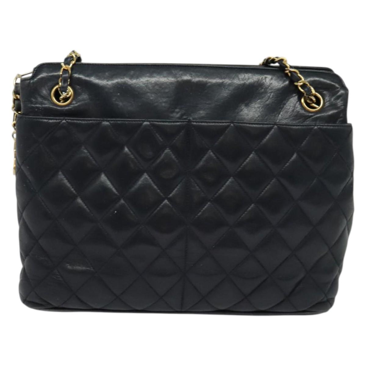 CHANEL Matelasse Chain Shoulder Bag Leather Navy Gold CC Auth 131802