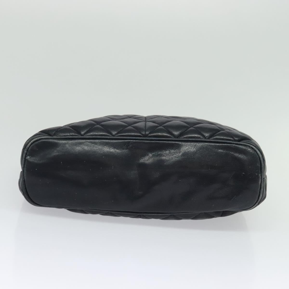 CHANEL Matelasse Chain Shoulder Bag Leather Navy Gold CC Auth 131802